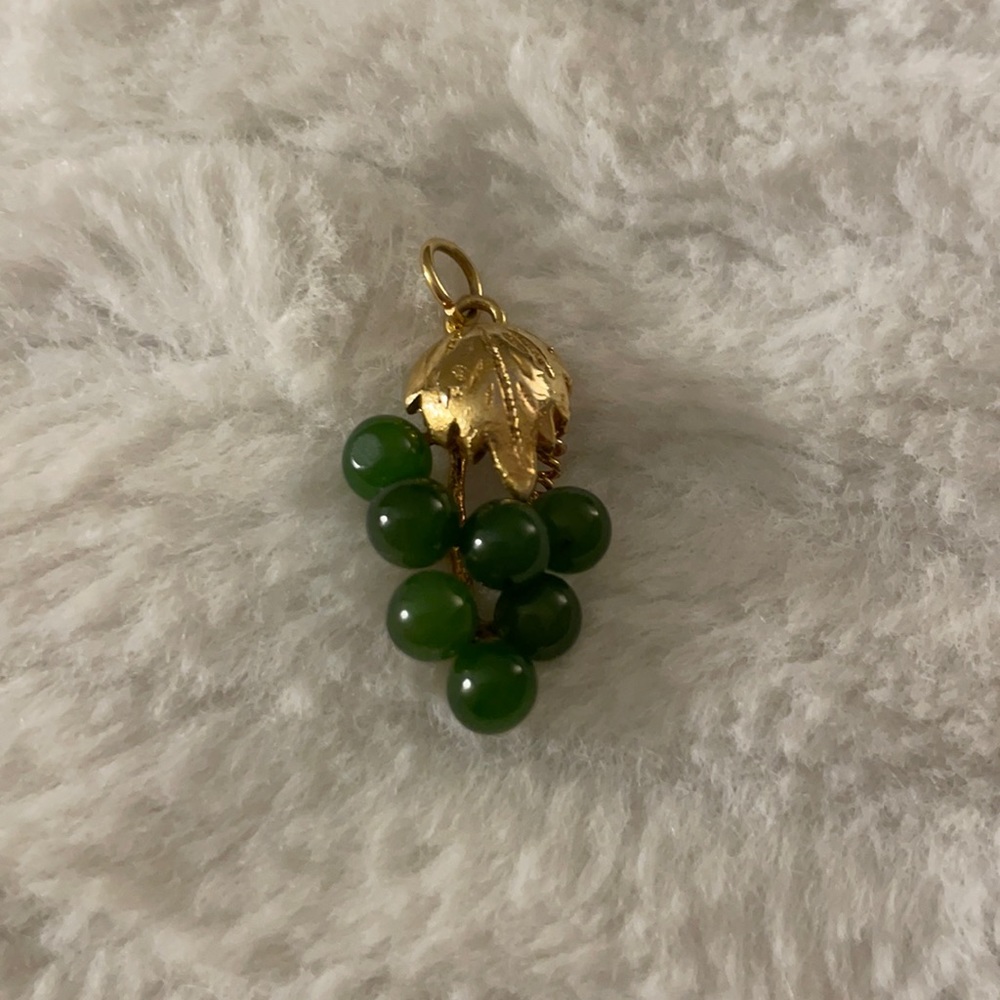 Vintage Jade and gold vermeil grape pendant